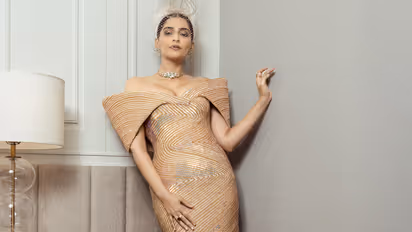 Sonam-Kapoor-launch-Titan-Group-ZOYA-collection-Whispers-from-the-Valley
