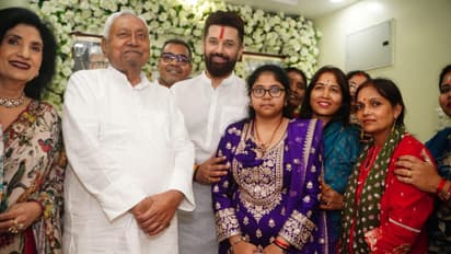 चिराग के आवास पर नीतीश 