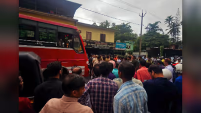 private bus hit bike perambra kozhikode one dies