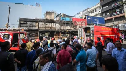 delhi fire tragedy in tughlakabad extension kills three residents