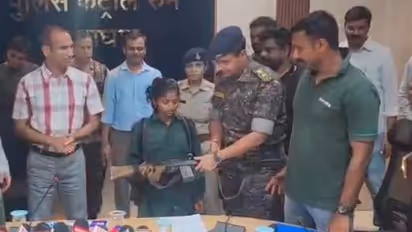 woman naxlaite surrendered in Balaghat