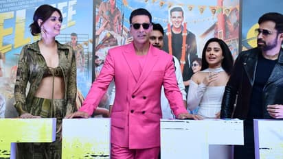 Akshay Kumar Selfiee