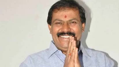 R Akhanda Srinivasamurthy