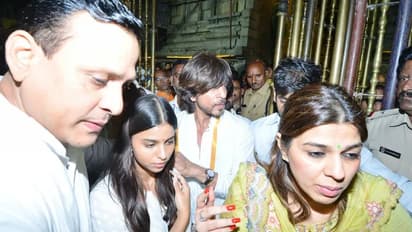 shahrukh khan prayers at sri venkateswara temple