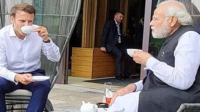 Emmanuel Macron with pm modi