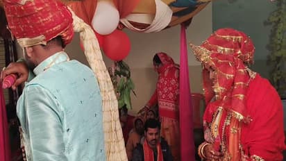 bride and groom taking wedding rounds