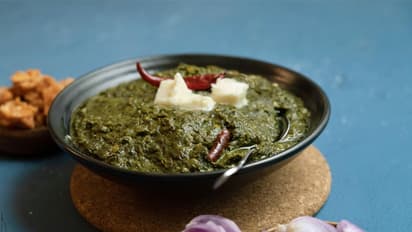 How-to-make-a-Punjabi-style-sarson-ka-saag