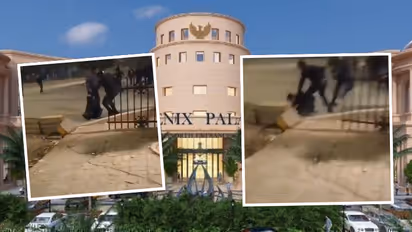 UP LucknowPalassio Mall firing video viral goliyon ki tadhataht sushant golf city