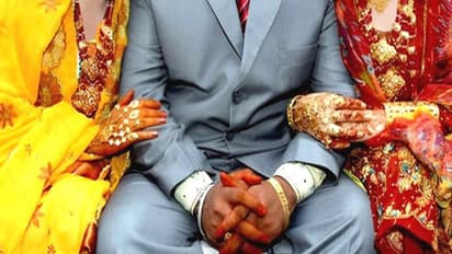 UP Agra 2 women claim same husband family counseling case 