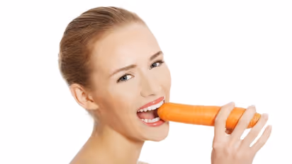 hydra-facial-at-home-with-carrot-juice