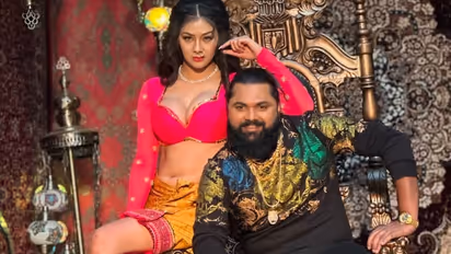 Namrata Malla Bhojpuri Song Balamuwa Ke Ballam