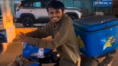 Woman Mocks Former Schoolmate For Working As Pizza Delivery Boy