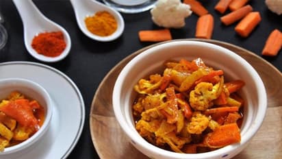 how to make Gobi gajar shalgam pickle at home