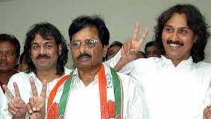 S Bangarappa with his two sons