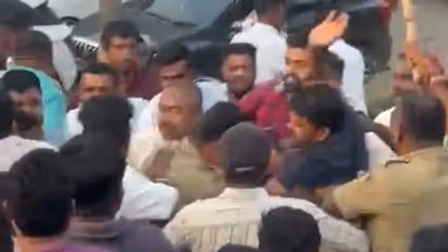 photographers attacked over shoes in temple premises karnataka