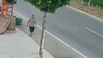 Scrap Dealer Escapes Trouble After Sudden Wind Gust