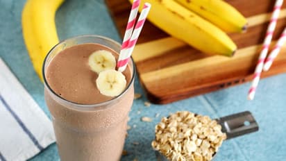 chocolate banana oats smoothie recipe