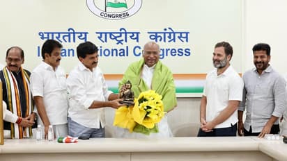 BRS leader joined Congress