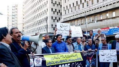 Pakistan journalists