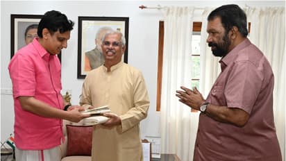 ministers invites governor for onam celebration