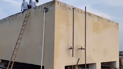 decomposed dead body in medical college water tank