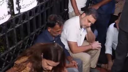 Rahul gandhi with ankita bhandari parents
