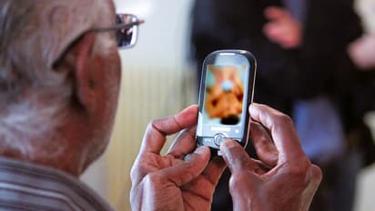 Fraud lady on online video call Sextortionists 