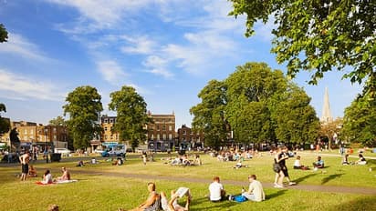 Record-breaking heat in UK