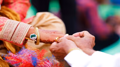 Danger in Mass Marriage marriage of 5 brides cancelled after pregnancy test