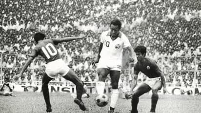 Pele against Mohun Bagan