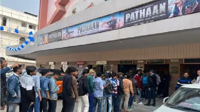 shahrukh khan and deepika padukone pathaan movie release jaipur khans fans got cinema halls booked
