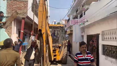 Prayagraj bulldozer 