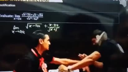 Physics Wallah teacher