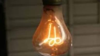 oldest electric bulb