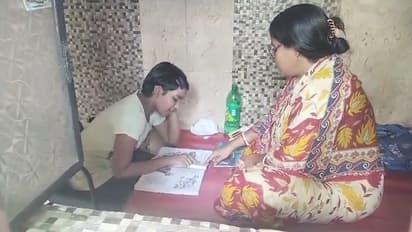 Needy mother teaching daughter in toilet in Ranaghat know the story of needy bsm
