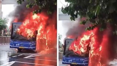 Delhi bus fire