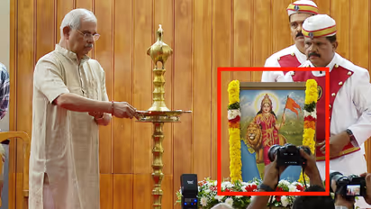 Bharat Mata Portrait that caused controversy (Asianet News)