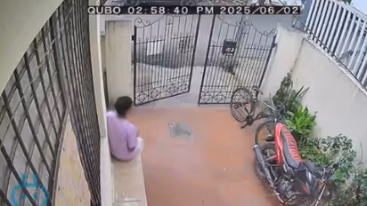 man stealing bicycle