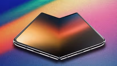 Foldable iPhone