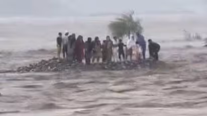 Heavy rain in pakistan