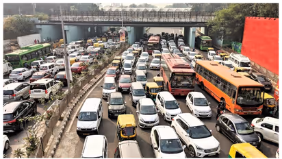 Delhi traffic 