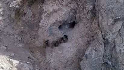 Claw-Lock Operation region