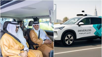 driverless taxi service