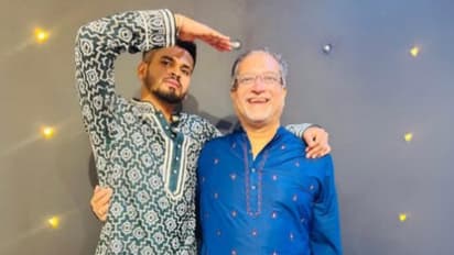 Shreyas Iyer Father Santhosh Iyer