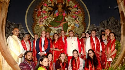 Foreign Diplomats Embrace North Kolkata’s Spirit at Chaltabagan Durga Puja