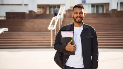 Save Big on UK Trips with the Right Travel Insurance for Indians