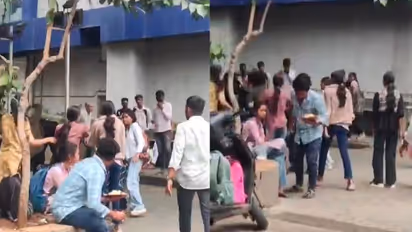 Caught on Camera: Two Groups of Women Get Into Fierce Fight Outside Pune's College, Video Goes Viral | WATCH