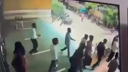 DU PhD Scholar Allegedly Slaps Law Professor in Public, Shocking CCTV Video Goes Viral | WATCH