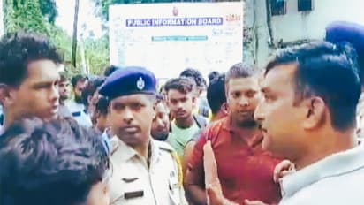 Hijab Girls Stopped Outside School big controversy in Tripura