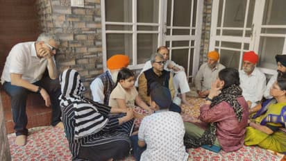 তৃণমূল প্রতিনিধি দল TMC Delegation পুঞ্চ গোলাবর্ষণ Poonch Shelling পাকিস্তানি গোলাবর্ষণ Pakistani Shelling ওমর আব্দুল্লাহ Omar Abdullah সীমান্ত হিংসা Cross-border Violence